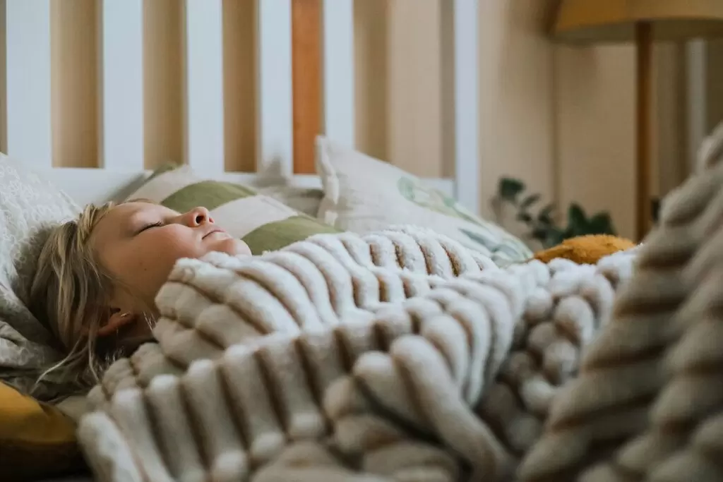 Sleep and Productivity: How Rest Boosts Your Efficiency 🧑‍💼💡