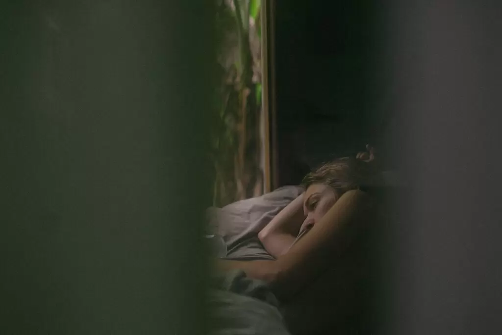 The Effects of Technology on Sleep: How Screens Are Impacting Our Rest
